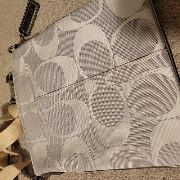 Vintage Coach Crossbody - Picture 4 of 7